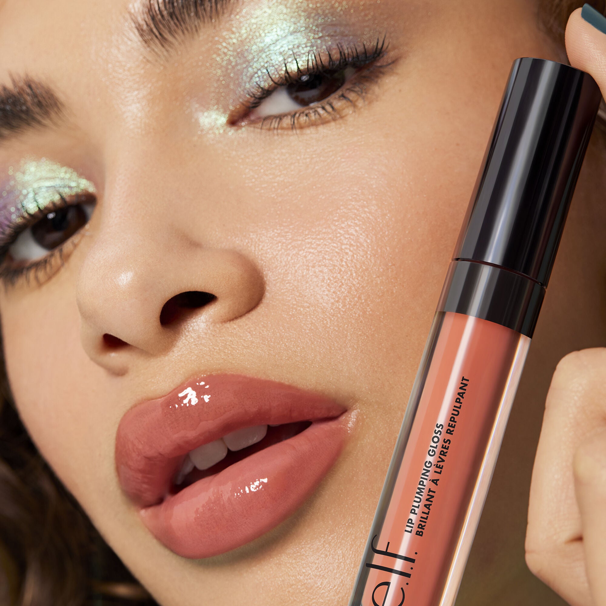 060623_Alyssa_Lip_Plumping_Gloss_083_v3_RGB_IGF.jpg